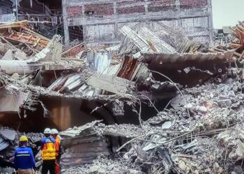 Endonezya’da yatılı okul faciası: Ölü sayısı 63’e yükseldi