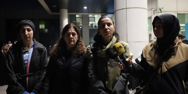 Şüpheli şekilde yaşamını yitiren Necla Özmen için hastane önünde açıklama