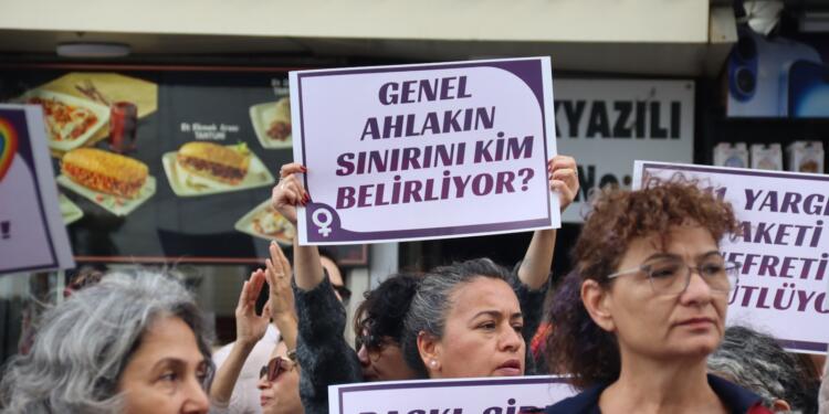 11’inci Yargı Paketi’ne kadınlardan tepki: İzmir’de açıklama, İstanbul’da polis engeli