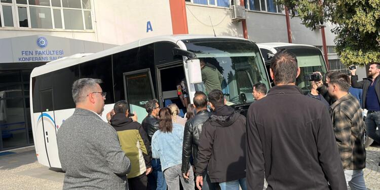 Ege Üniversitesi’nde 5 öğrenci gözaltına alındı