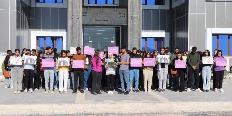Kobanê Üniversitesi’nde Rojîn Kabaiş protestosu