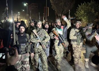 İngiltere HTŞ’yi ‘terör örgütü listesi’nden çıkardı