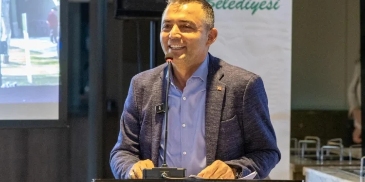 Tutuklu belediye başkanı Kara CHP’den istifa etti