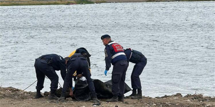 Meriç Nehri’nde erkek cenazesi bulundu
