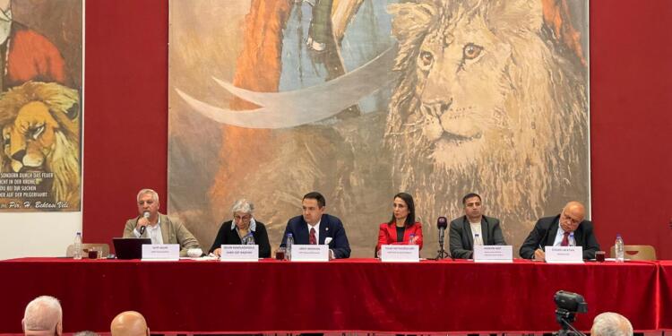 Hatimoğulları Berlin’de konuştu: Artık yasal ve hukuki düzenlemelere gidilmeli