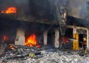 Bangladeş’te tekstil fabrikasında patlama: 16 işçi hayatını kaybetti