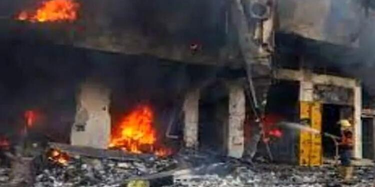 Bangladeş’te tekstil fabrikasında patlama: 16 işçi hayatını kaybetti