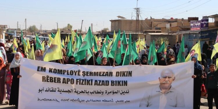 Rojava’da binlerce kişi komploya karşı alanlara aktı