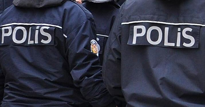 Yurttaşları ‘dosyanız var’ diyerek dolandıran 2 polis tutuklandı