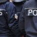 Yurttaşları ‘dosyanız var’ diyerek dolandıran 2 polis tutuklandı
