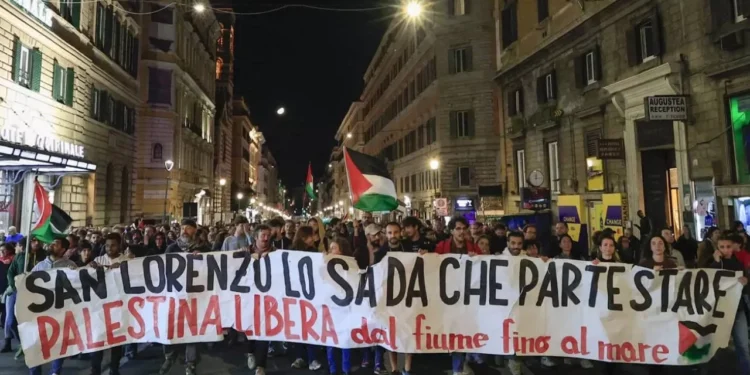 İsrail’in Sumud Filosu’na saldırısı birçok ülkede protesto edildi