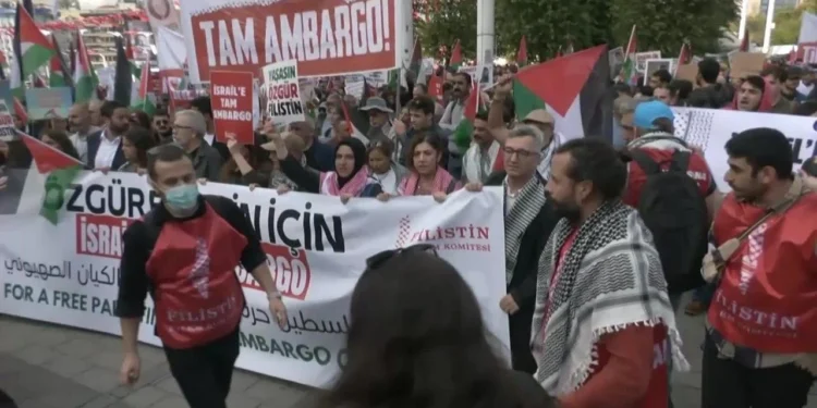 İstanbul’da İsrail protestosu: İsrail’e boykot, Filistin’e özgürlük