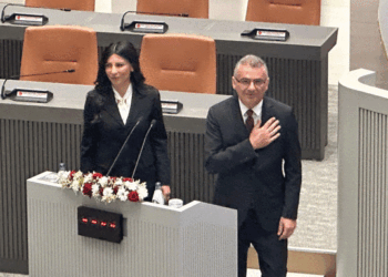 Kuzey Kıbrıs’ta Tufan Erhürman görevine başladı