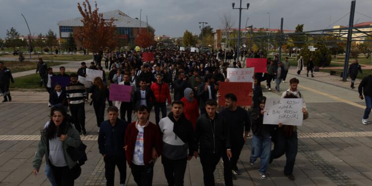 Wan’da Rojin Kabaiş için yürüyüş: Eski savcı ve ATK hakkında suç duyurusu