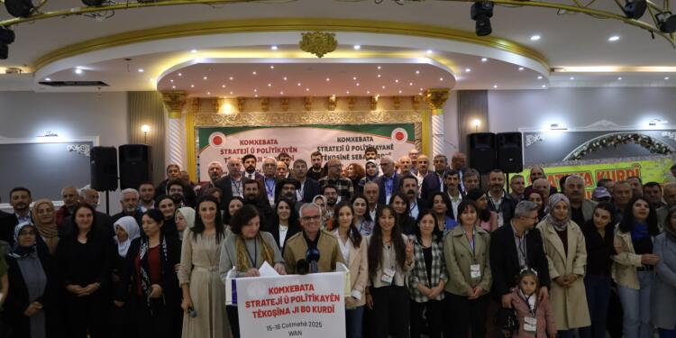 Dil çalıştayı sona erdi: Kürtçenin statüye kavuşması için seferberlik çağrısı yapıldı