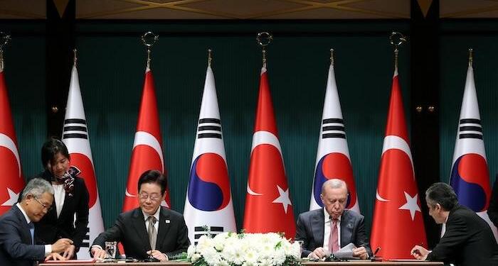 Nükleerde el sıkışılmayan ülke kalmadı