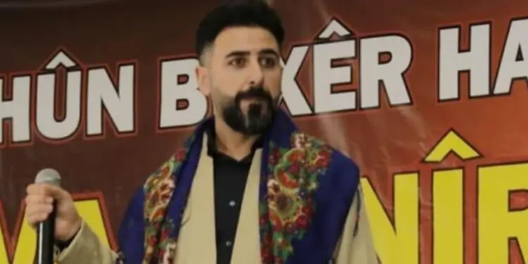 Kürt sanatçı Şerif Oğur Almanya’da gözaltına alındı