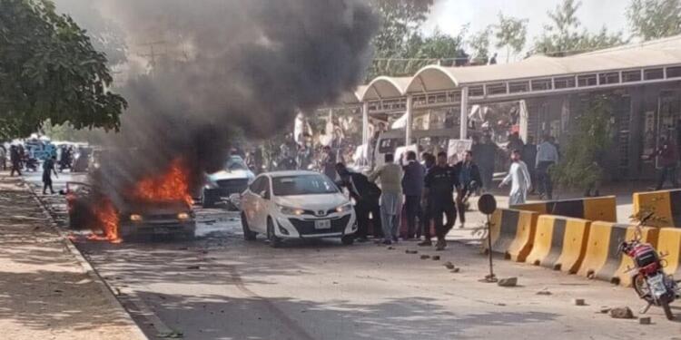 İslamabad’da intihar saldırısı: 12 kişi hayatını kaybetti, 27 kişi yaralandı