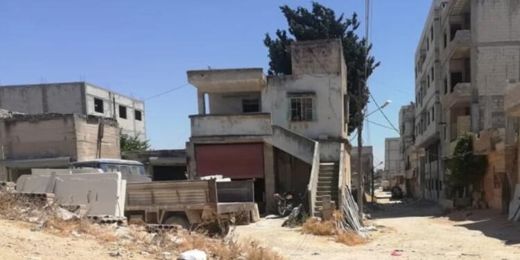 Humus’ta sivillere saldırı: Evler basılıyor, işyerleri yağmalanıyor