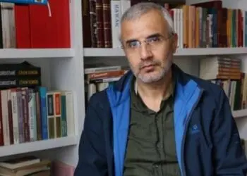 Yayıncı Azad Zal hakkında ceza talebi