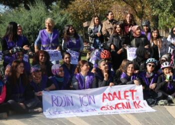 25 Kasım etkinleri: Şiddetsiz bir yaşam için kadınlar sokakta