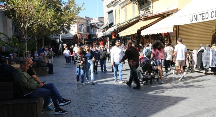 İzmirli yurttaşlar: Asgari ücret kira ödemeye dahi yetmiyor