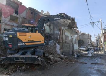 Kadifekale ranta teslim: İnsanların ne yaşadığı umurlarında değil