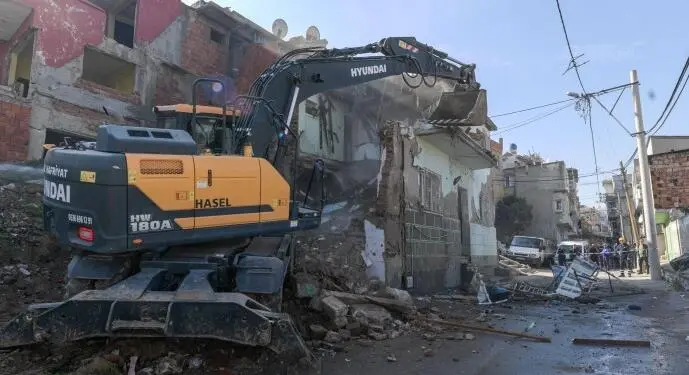 Kadifekale ranta teslim: İnsanların ne yaşadığı umurlarında değil