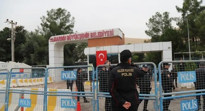 Mêrdîn’de hukuki engel kalmadı: Kayyıma son verilmeli