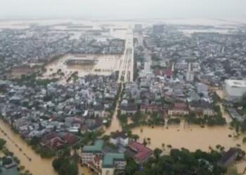 Vietnam’da bilanço ağırlaşıyor: 35 ölü, 5 kayıp