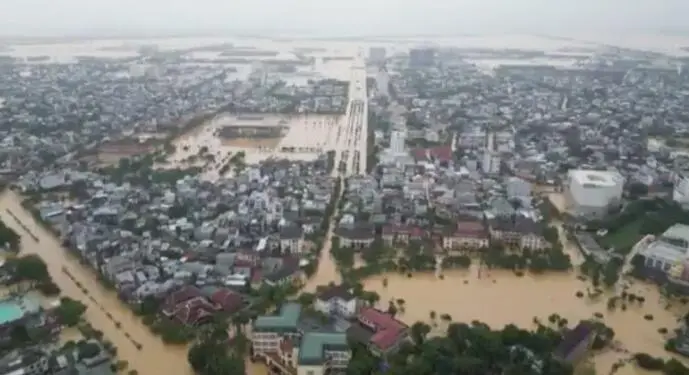 Vietnam’da bilanço ağırlaşıyor: 35 ölü, 5 kayıp