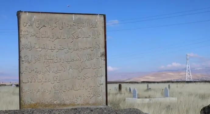 Halebcelilerden kalan mezarlara Mûşlular sahip çıkıyor