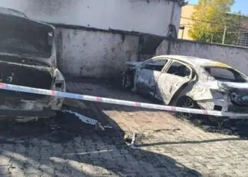 Dêrgul’de araç kundaklandı: Komutan ile husumet iddiası