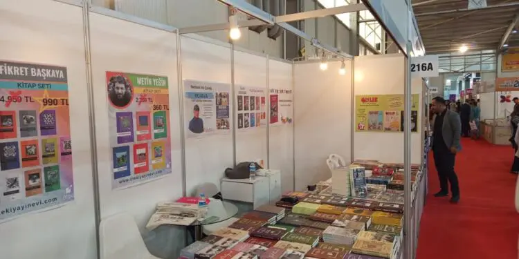 Diline sahip çık, Kürtçe kitap oku!