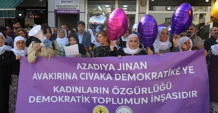 Birçok kentte kadın tutsaklar için açıklama