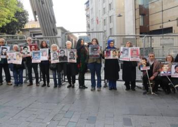 Cumartesi Anneleri Hayrettin Eren için Galatasaray Meydanı’ndaydı