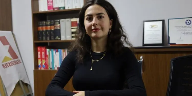 Av. Selin: Kadın kütüğünün erkeğin hanesine yazılması hukuka aykırı