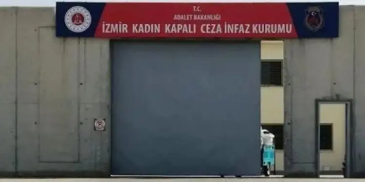 Tutsaklardan 25 Kasım mesajı: Halkların barışı kadının özgürlüğü ile olur