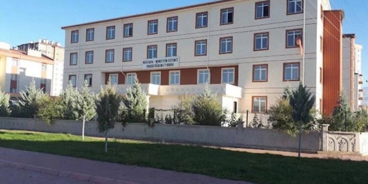 Cemaat yurdunda çocuğa işkence