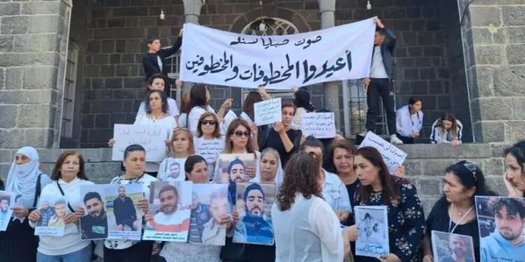 Süveydalı kadınlar kayıp yakınlarının akıbetini sordu