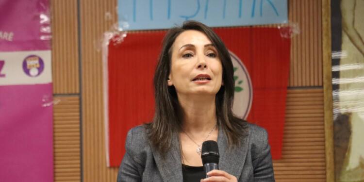 Hatimoğulları: Kovid Yasası mutlaka siyasi tutsakları da kapsamalı