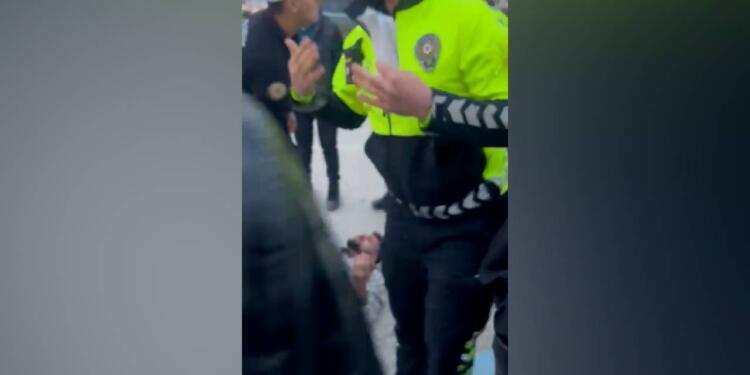 Gever’de ‘trafik kurallarını ihlal’ iddiasıyla darp edilen yurttaş gözaltına alındı