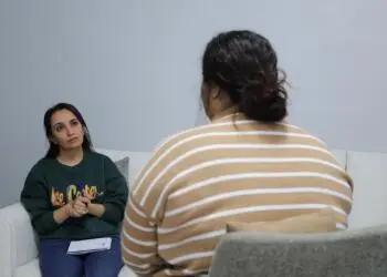 Genç kadınların nasıl fuhuşa sürüklendiğini anlattı