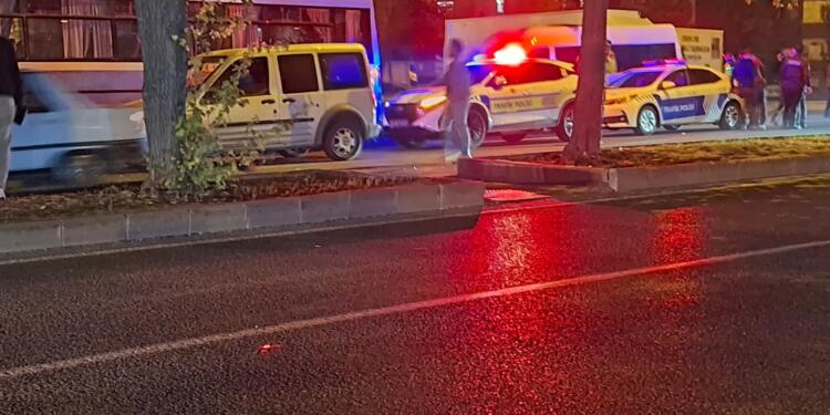 Amed’de polis aracı bir yurttaşa çarptı