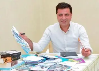 Demirtaş’tan Bahçeli ve Özel’e teşekkür: Kimseye özel bir kırgınlığım yoktur