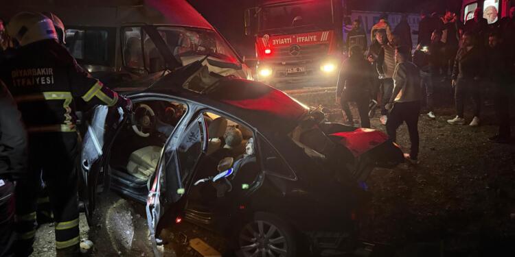 Amed-Êlih yolunda zincirleme kaza: Üç ölü