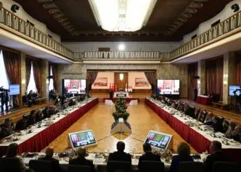 HRW: Komisyon somut reformlar önermeli