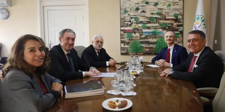 Bakırhan, TÜSİAD Başkanı Turan ile görüştü