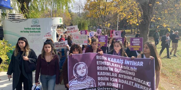 Hacettepe Üniversitesi’nde Rojin Kabaiş yürüyüşü: Güvenli kampüsler istiyoruz