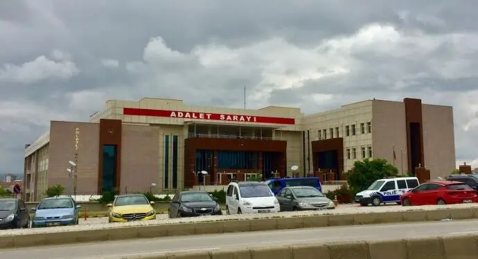 Irkçı saldırı sonucu katledilen Delal Gencer davası ertelendi